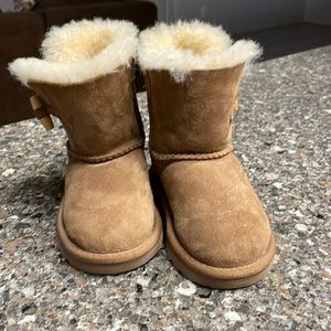 Ugg kids boots size 6